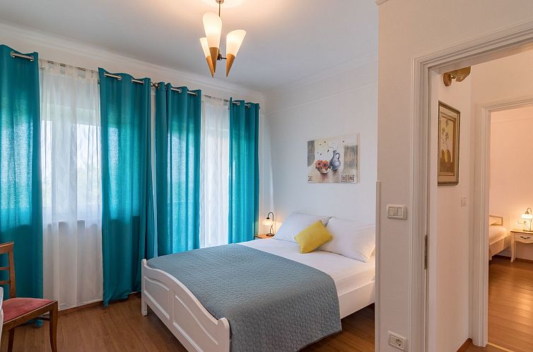 Vakantiehuis Villa Natalia Peroj,  mit privaten Pool