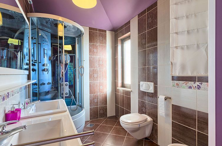 Vakantiehuis Villa Aldo with private pool by Wiibuk