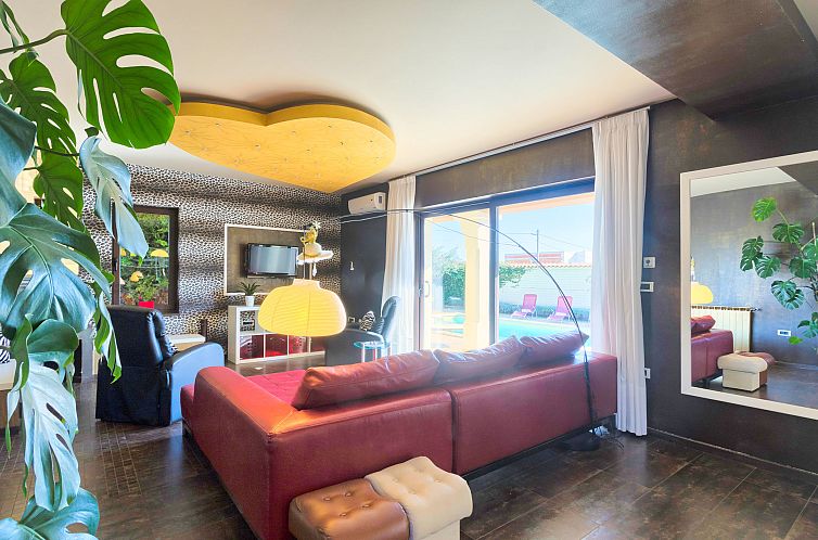 Vakantiehuis Villa Aldo with private pool by Wiibuk