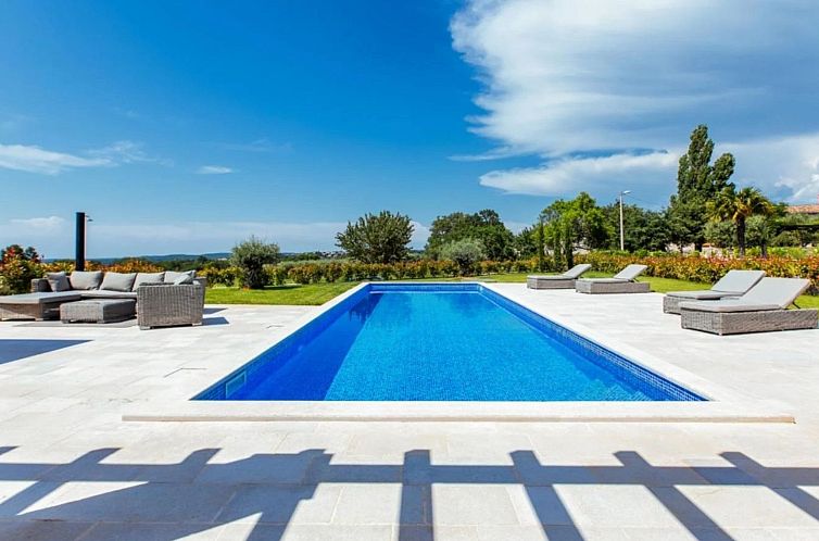 Vakantiehuis Villa Arabela mit 4 Schlafzimmern, in der Nähe