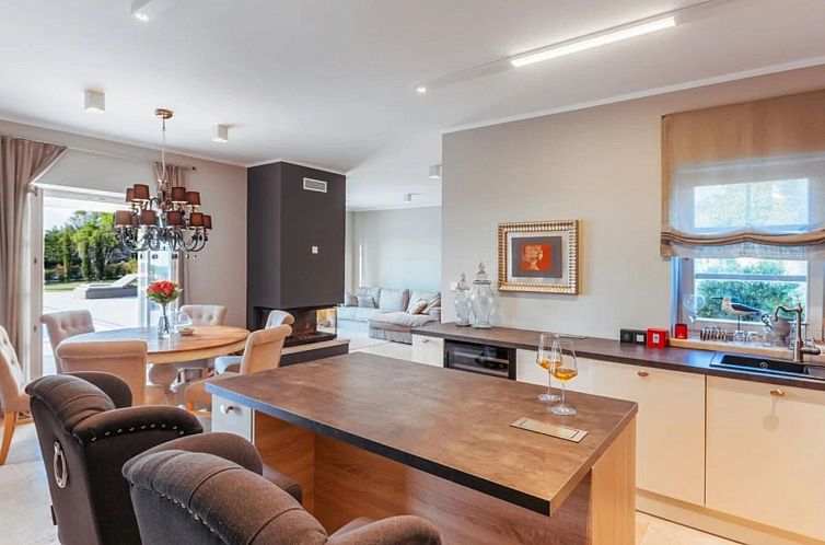 Vakantiehuis Villa Arabela mit 4 Schlafzimmern, in der Nähe