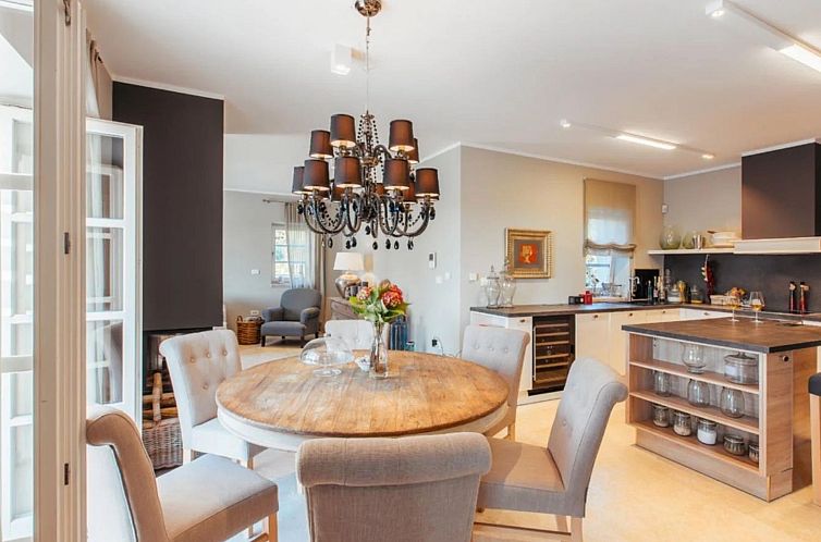 Vakantiehuis Villa Arabela mit 4 Schlafzimmern, in der Nähe