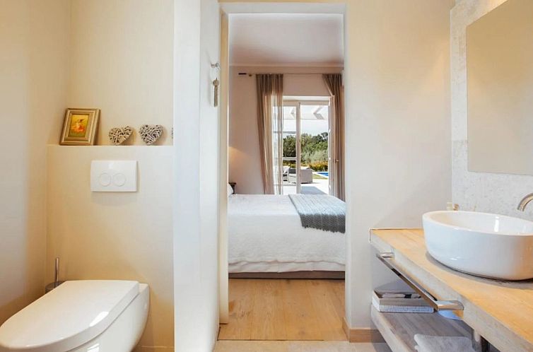 Vakantiehuis Villa Arabela mit 4 Schlafzimmern, in der Nähe