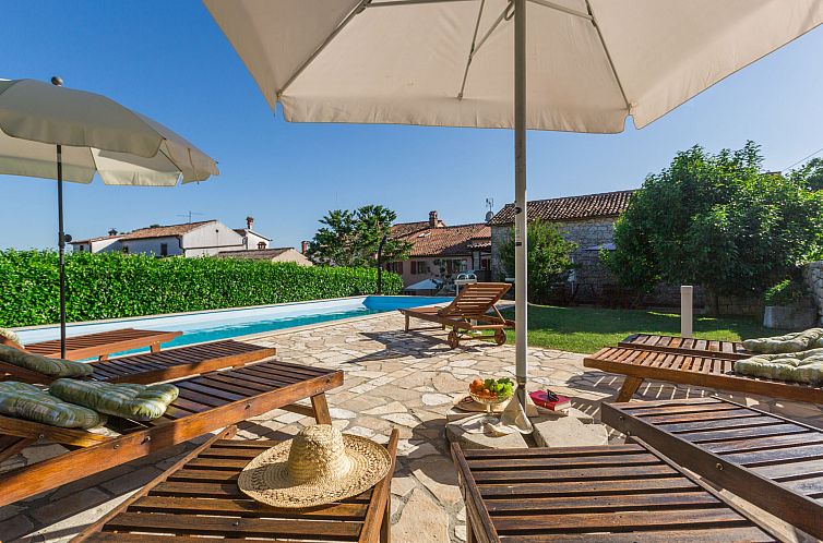 Verblijf 10121125 - Vakantiewoning Istrie - Vakantiehuis Villa Paula