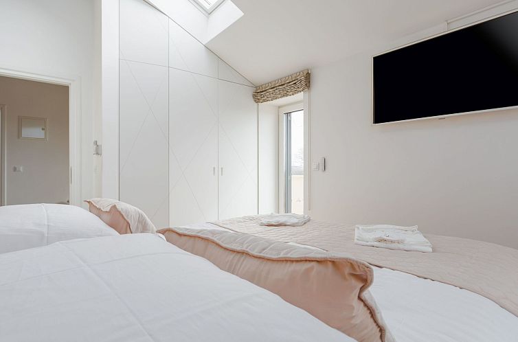 Vakantiehuis Villa Anabel bei Porec mit Pool, Jacuzzi und Sa