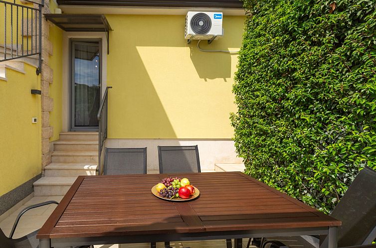 Vakantiehuis Ferienvilla 'Villa Sandra'