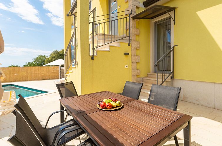 Vakantiehuis Ferienvilla 'Villa Sandra'