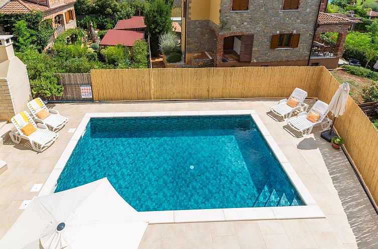 Vakantiehuis Ferienvilla 'Villa Sandra'