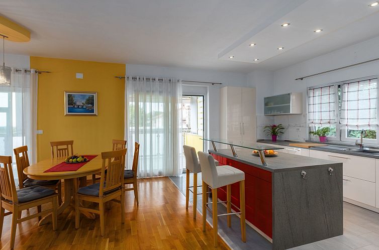 Vakantiehuis Ferienvilla 'Villa Sandra'