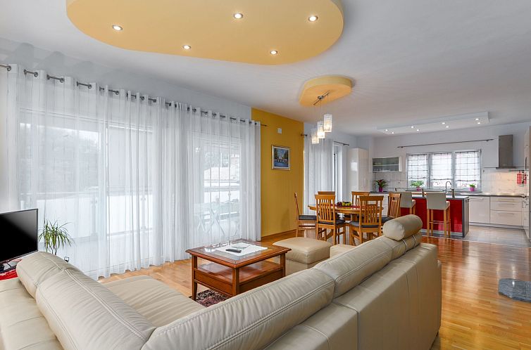 Vakantiehuis Ferienvilla 'Villa Sandra'