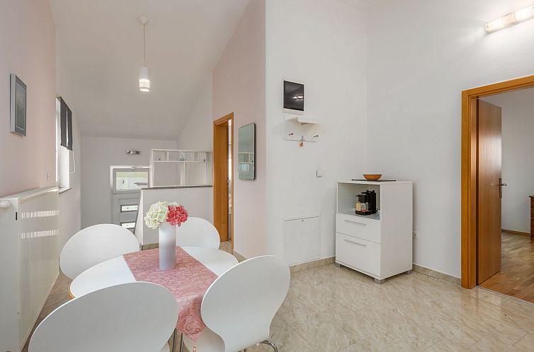 Vakantiehuis Ferienvilla 'Villa Sandra'