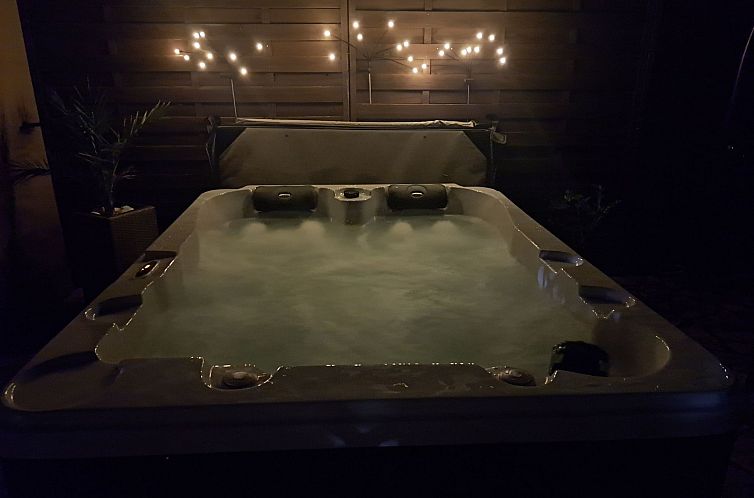 Vakantiehuis Haus Mirelia für zwei Personen mit Garten