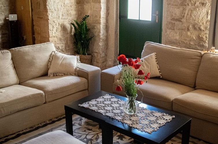 Neroli Place