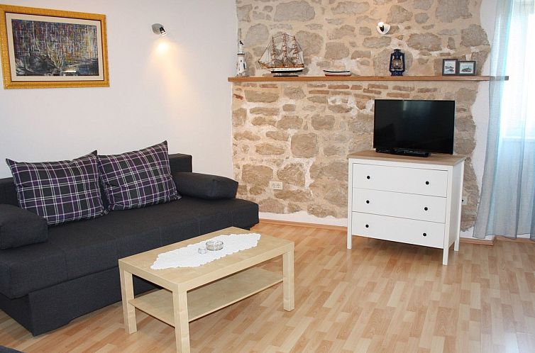 Appartement App Nirvana mit Garten in der Altstadt von Vrsar