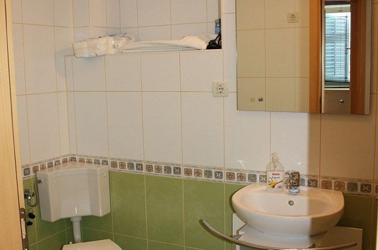 Appartement App Nirvana mit Garten in der Altstadt von Vrsar