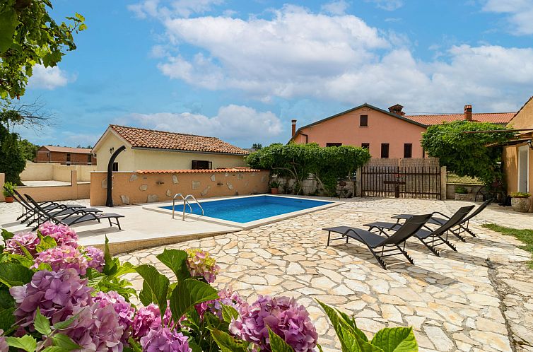 Vakantiehuis Hortensija