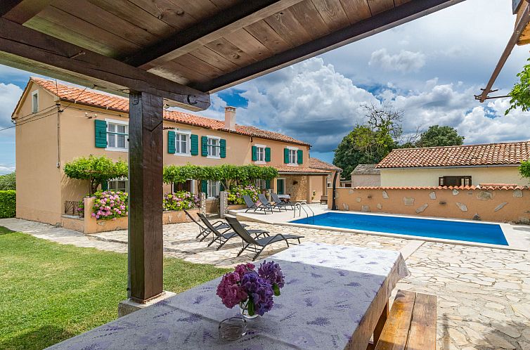 Vakantiehuis Hortensija