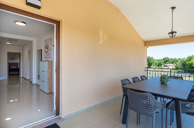 Appartement "Luxuriöse App. mit Pool"