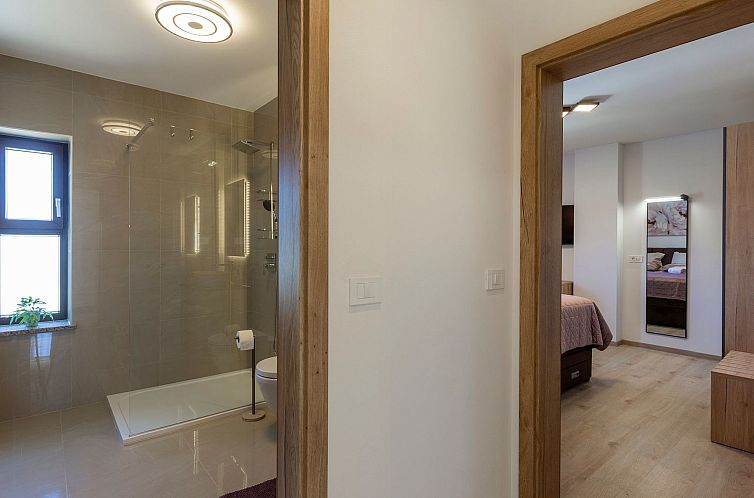Appartement "Luxuriöse App. mit Pool"