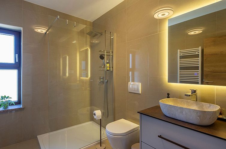 Appartement "Luxuriöse App. mit Pool"