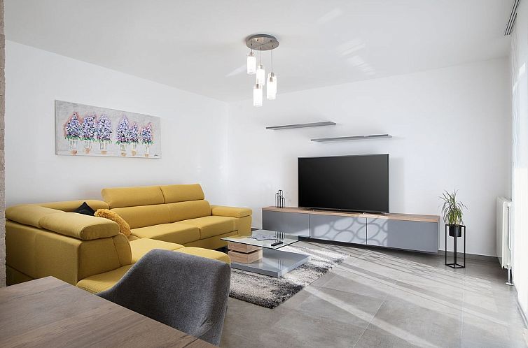 Appartement 3-Schlafzimmer-Wohnung mit Gemeinschaftspool