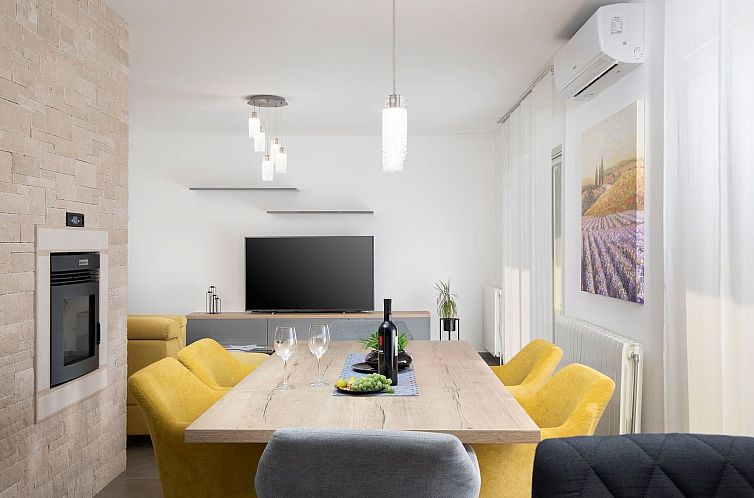 Appartement 3-Schlafzimmer-Wohnung mit Gemeinschaftspool