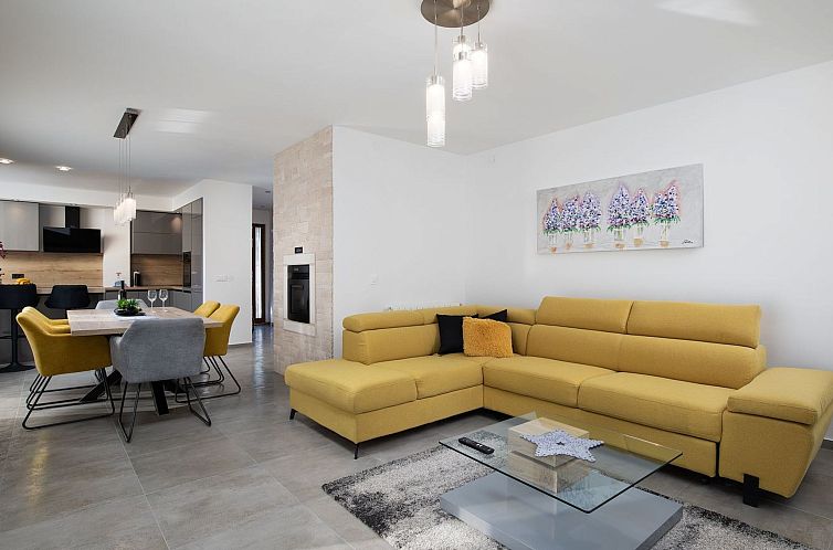 Appartement 3-Schlafzimmer-Wohnung mit Gemeinschaftspool