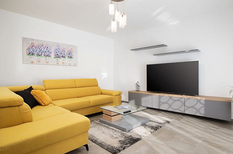 Appartement 3-Schlafzimmer-Wohnung mit Gemeinschaftspool