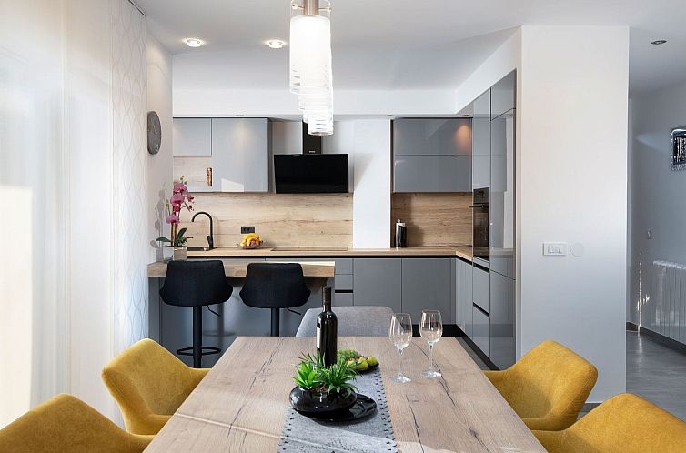 Appartement 3-Schlafzimmer-Wohnung mit Gemeinschaftspool