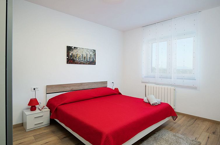 Appartement 3-Schlafzimmer-Wohnung mit Gemeinschaftspool