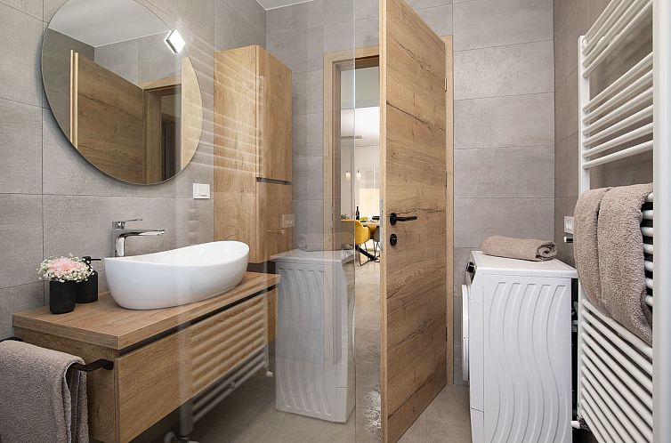 Appartement 3-Schlafzimmer-Wohnung mit Gemeinschaftspool