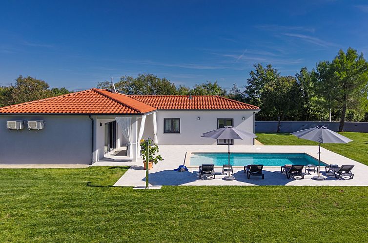 Vakantiehuis Moderne Villa bei Barban