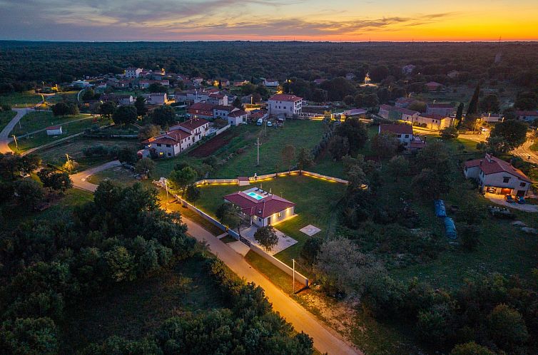 Vakantiehuis Moderne Villa bei Barban