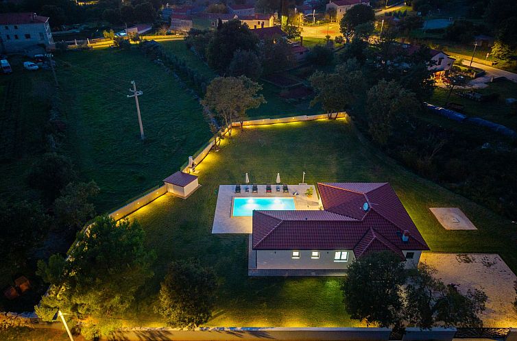 Vakantiehuis Moderne Villa bei Barban