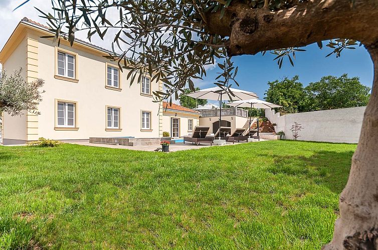 Vakantiehuis "Jakov"