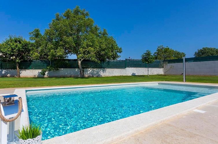 Vakantiehuis Villa Anavi mit privatem Pool und großem Garte