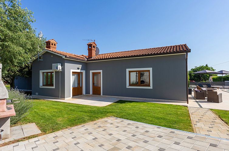 Vakantiehuis Villa Anavi mit privatem Pool und großem Garte