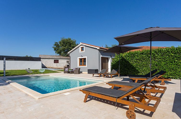 Vakantiehuis Villa Anavi mit privatem Pool und großem Garte