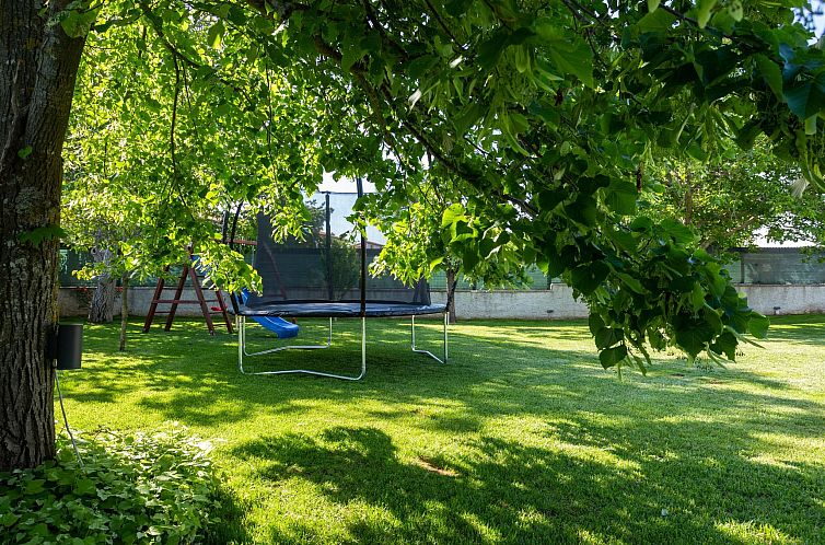 Vakantiehuis Villa Anavi mit privatem Pool und großem Garte