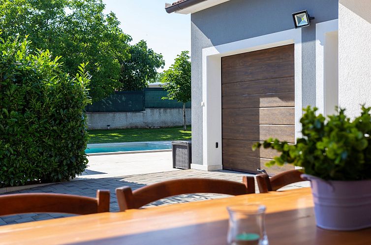 Vakantiehuis Villa Anavi mit privatem Pool und großem Garte