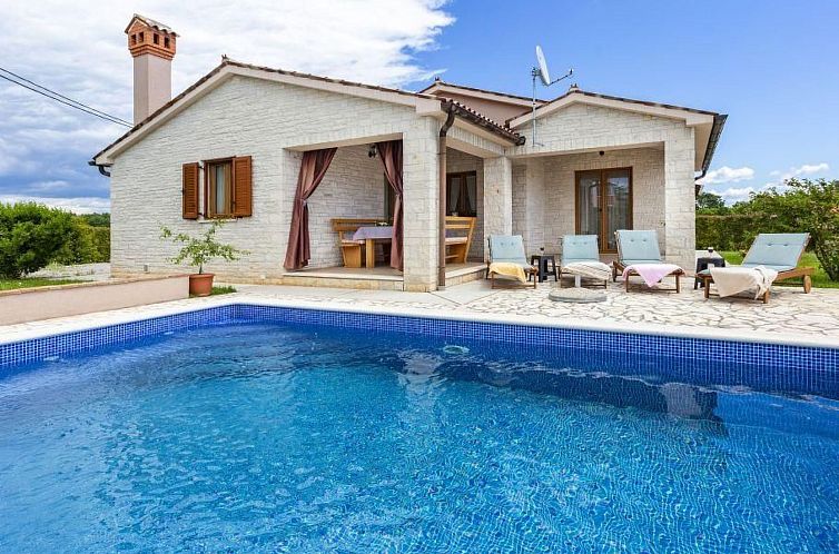 Vakantiehuis "Villa Mirela" mit Terrasse