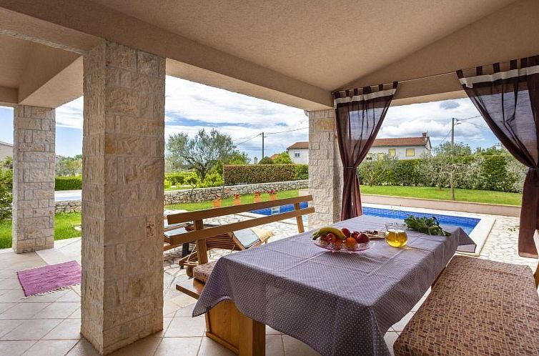 Vakantiehuis "Villa Mirela" mit Terrasse