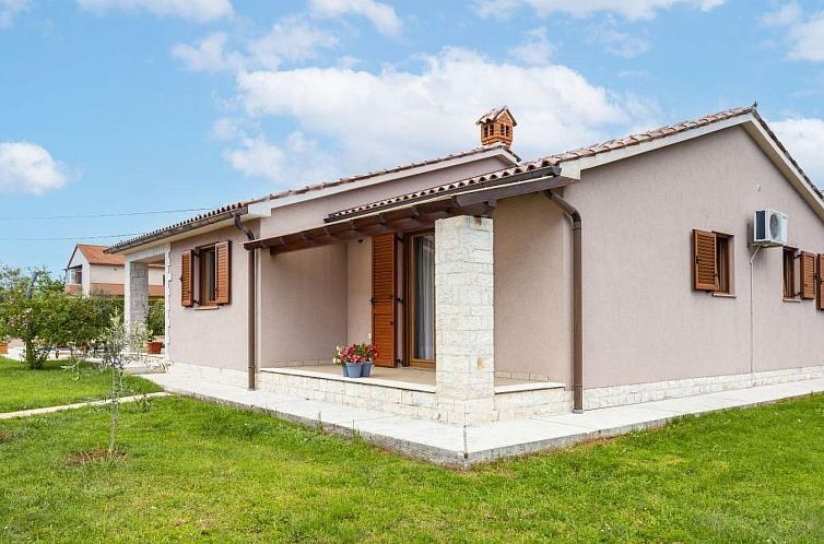 Vakantiehuis "Villa Mirela" mit Terrasse