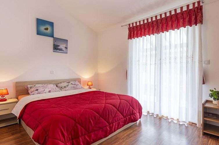 Vakantiehuis "Villa Mirela" mit Terrasse