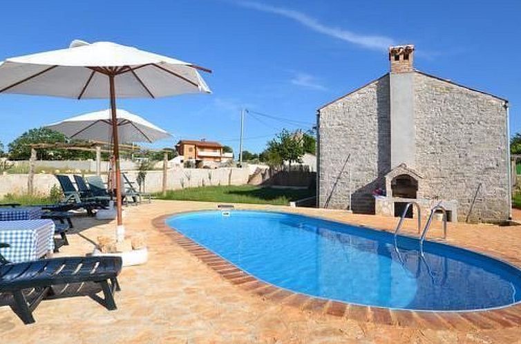 Vakantiehuis in Bratulići mit Privatem Pool