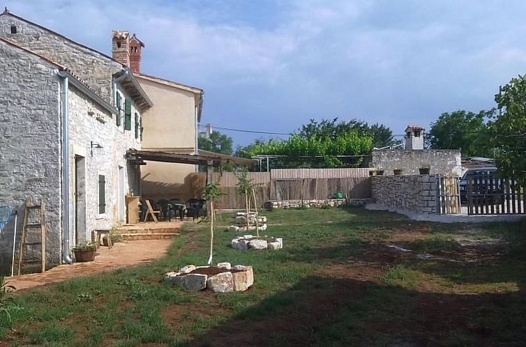 Vakantiehuis in Bratulići mit Privatem Pool