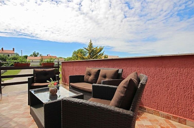 Appartement 3-Schlafzimmer-Wohnung mit Gemeinschaftspool