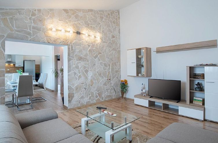 Appartement 3-Schlafzimmer-Wohnung mit Gemeinschaftspool