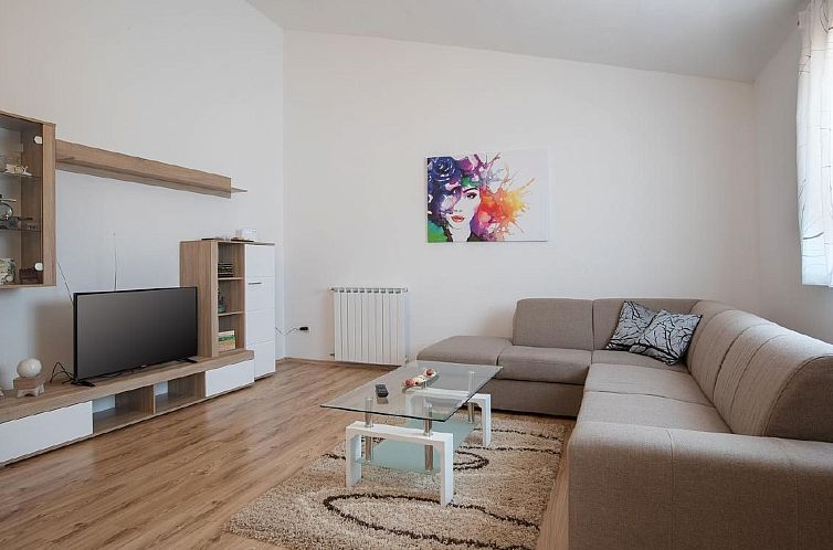 Appartement 3-Schlafzimmer-Wohnung mit Gemeinschaftspool