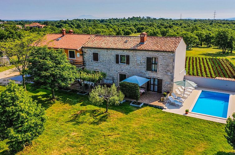 Unterkunft 1013043 - Ferienhaus Istrien - Vakantiehuis Schönes Haus mit großer grüner Umgebung, Poo